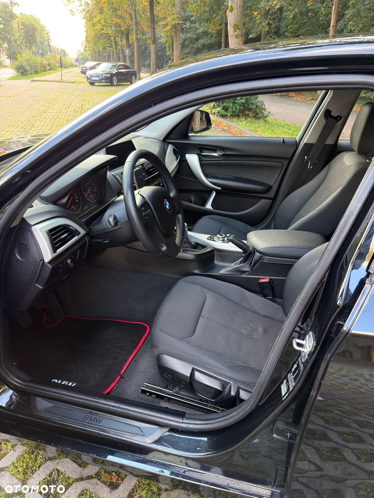 BMW Seria 1 116d - 6