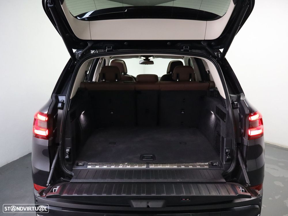 BMW X5 xDrive45e - 34