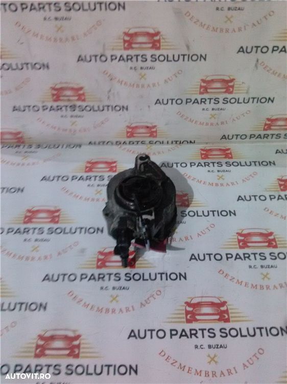 pompa vacuum 1.6 tdci ford focus 2 an fabr.2008 - 1
