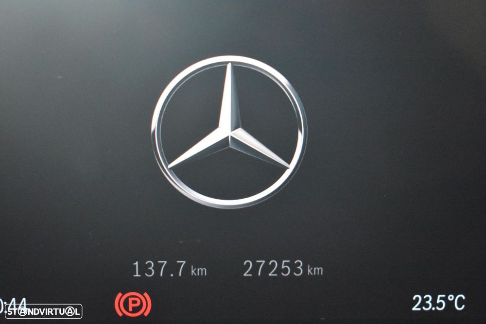 Mercedes-Benz CLA 250 - 32