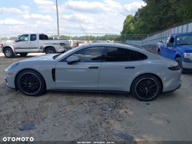 Porsche Panamera 2018 photo 2