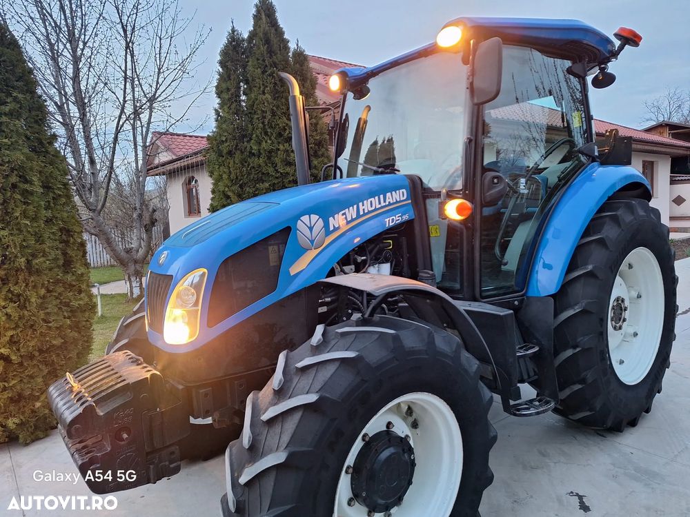 New Holland Tractor New Holland TD5.95 - 3