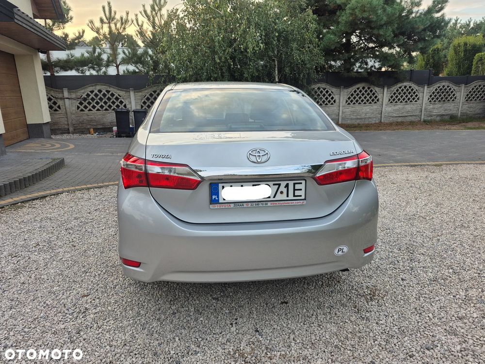 Toyota Corolla 1.6 Premium - 11