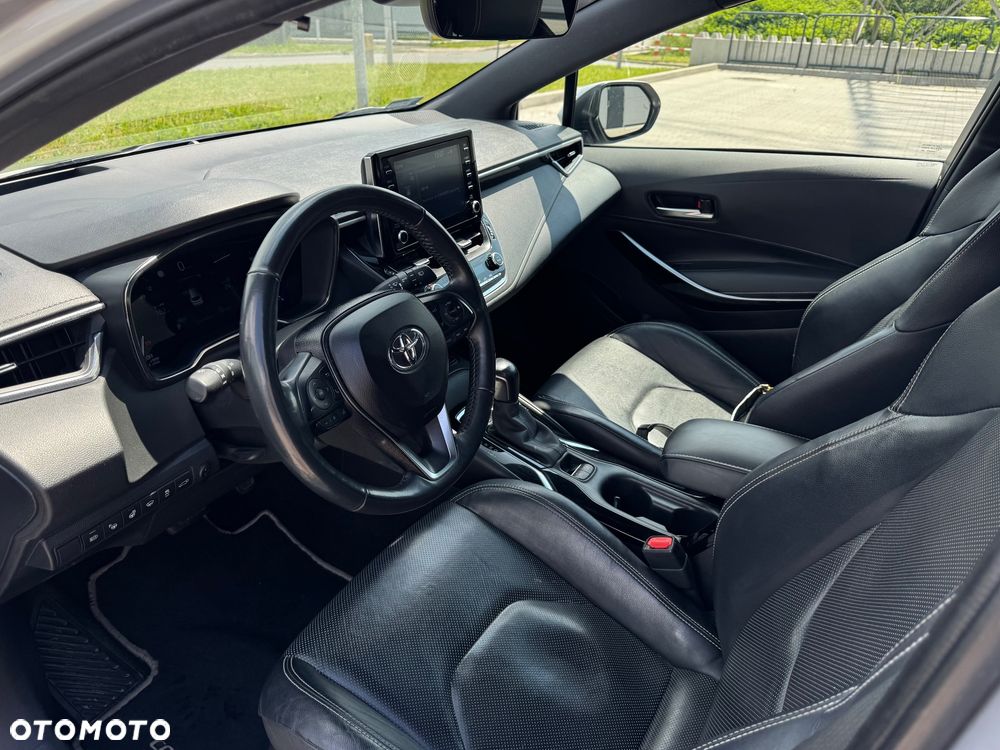 Toyota Corolla - 17