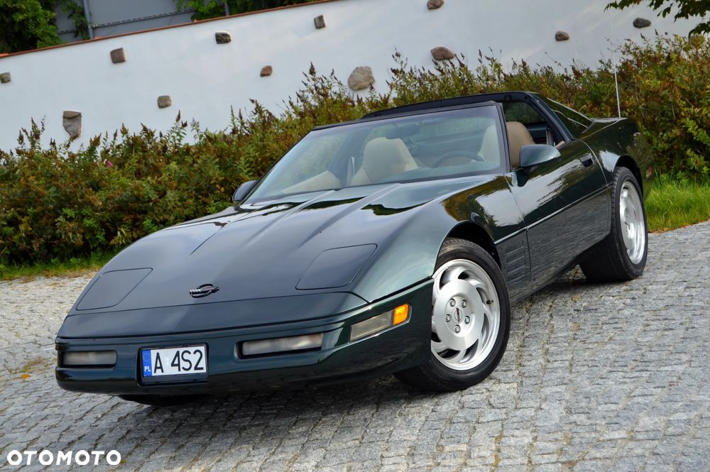 Chevrolet Corvette - 13