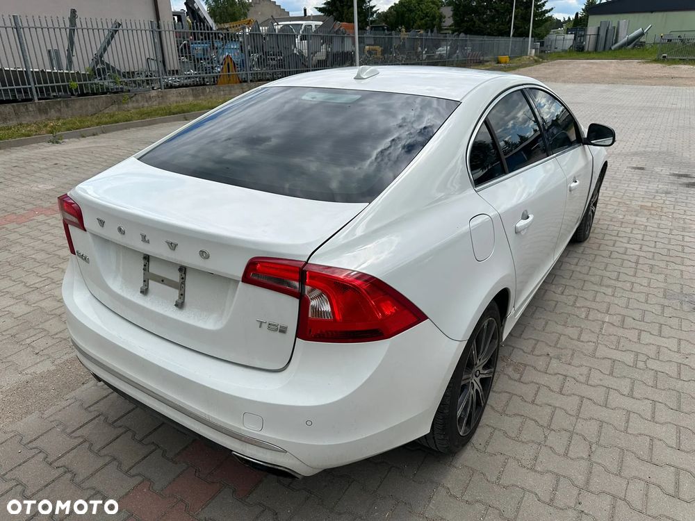 Volvo S60 - 15