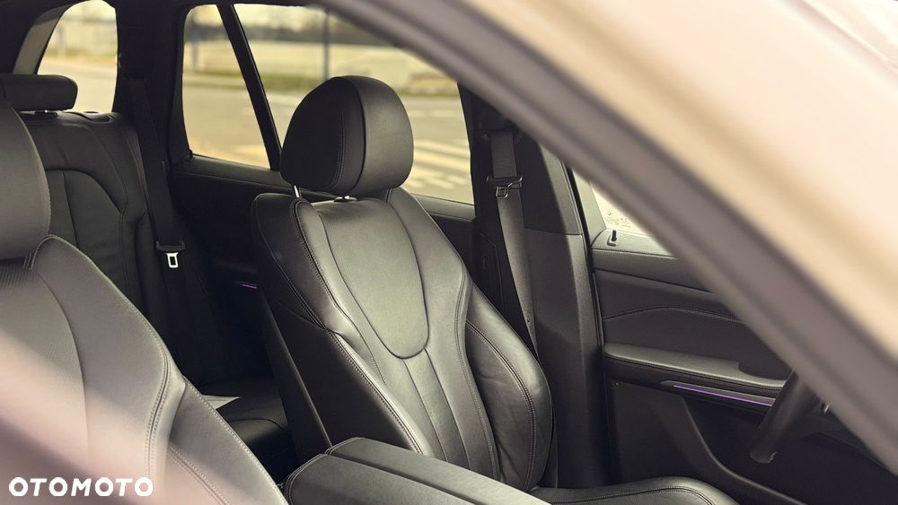BMW X5 xDrive40i - 11