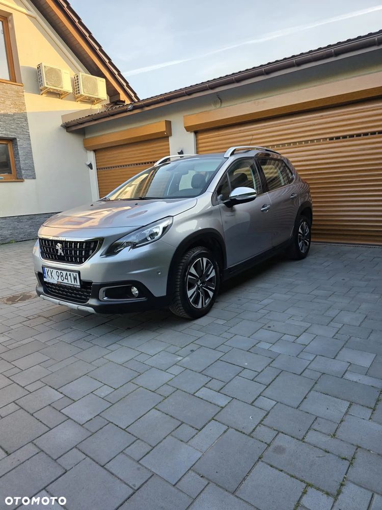 Peugeot 2008 1.2 Pure Tech Allure S&S - 3