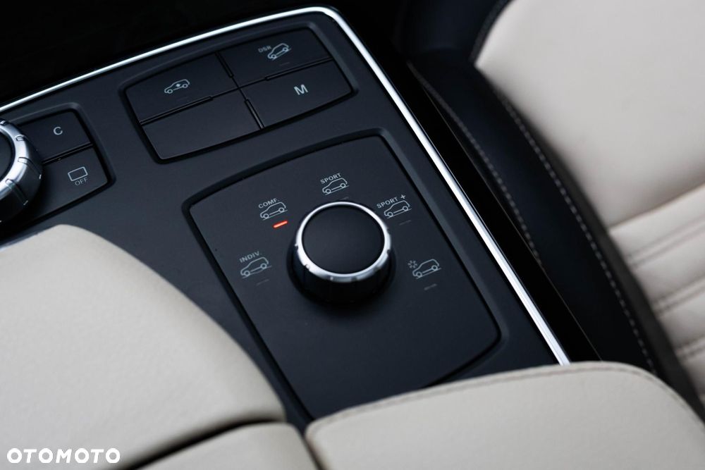 Mercedes-Benz GLE - 31