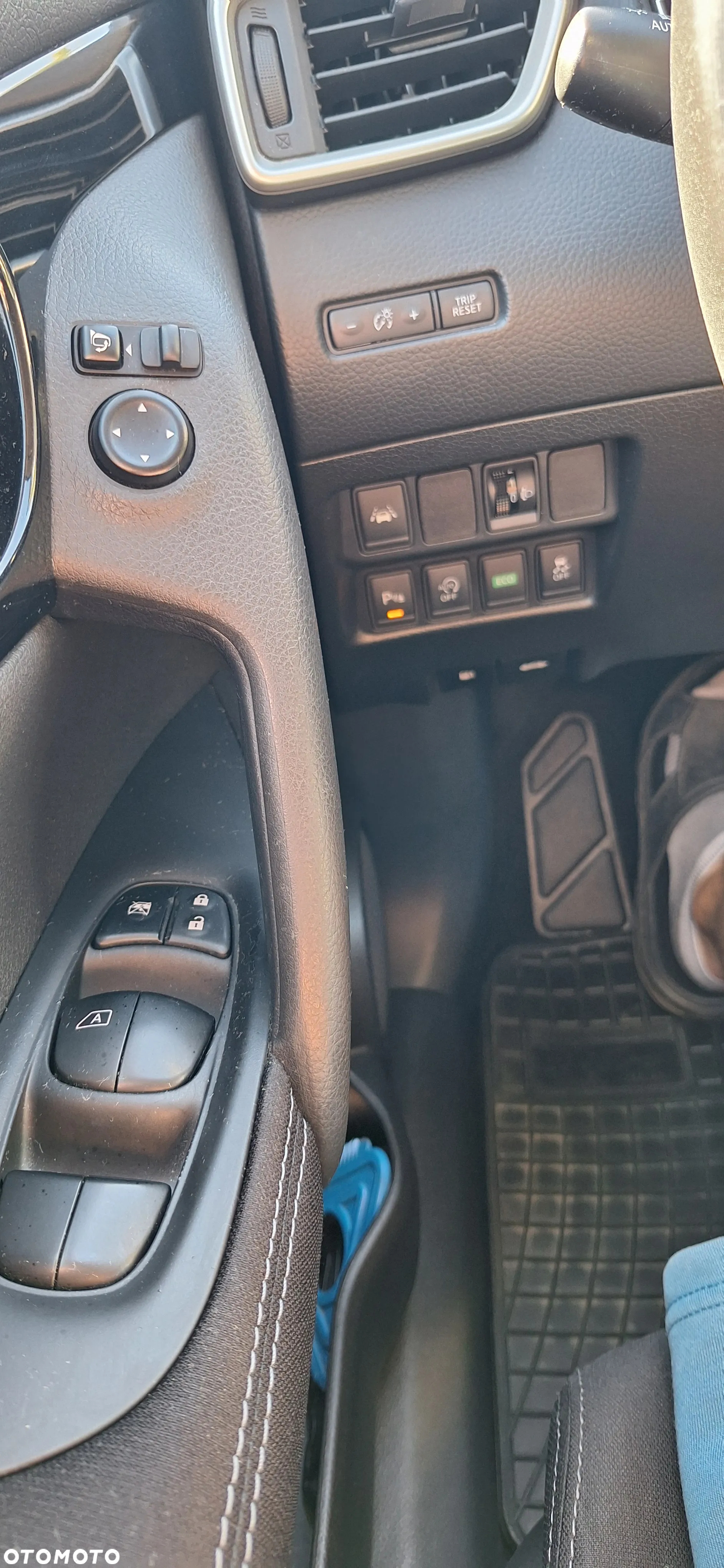 Nissan Qashqai 1.6 DCi N-Connecta Xtronic EU6 - 21
