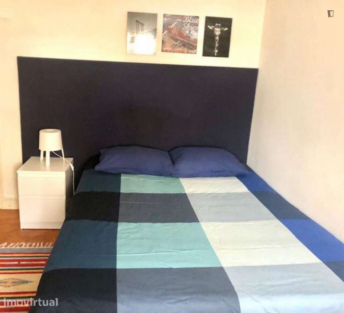 Quarto - localizado em Benfica Lisbon - Grande imagem: 4/13