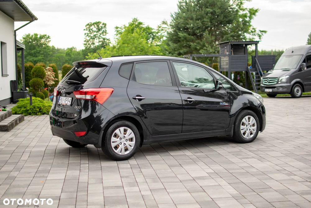 Hyundai ix20 - 16
