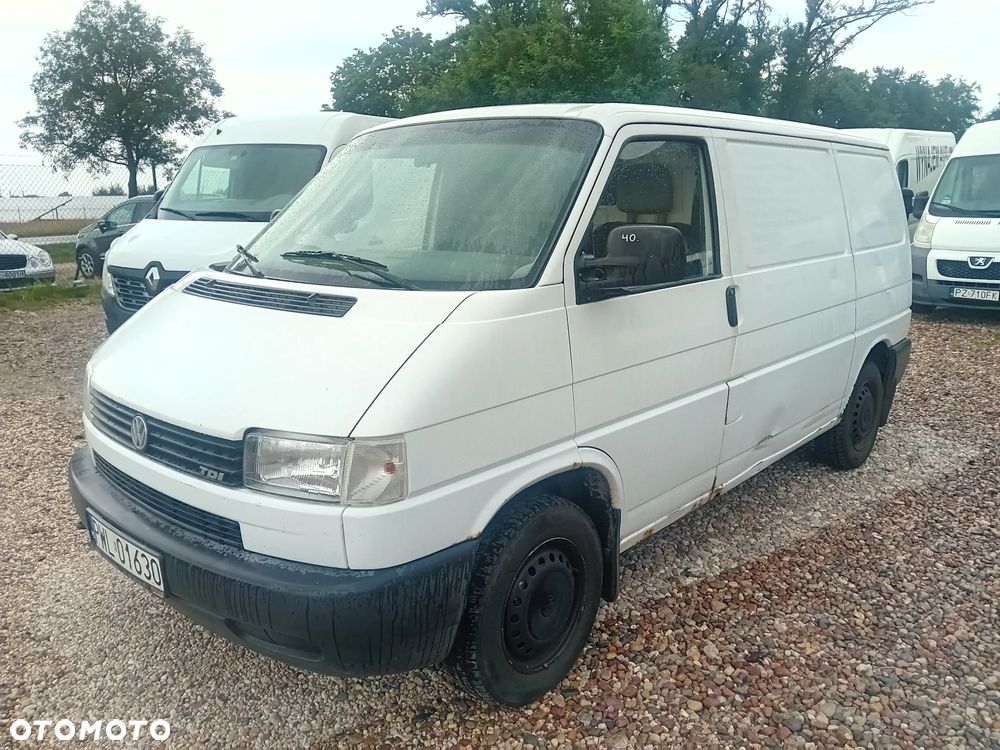 Volkswagen Transporter - 1