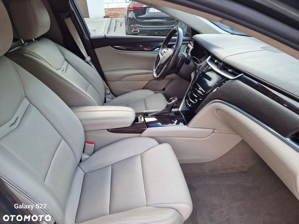Cadillac XTS - 11