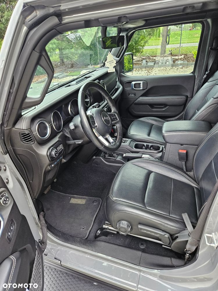 Jeep Wrangler Unlimited GME 2.0 Turbo Sahara - 15
