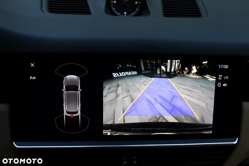 Porsche Cayenne Platinum Edition - 30