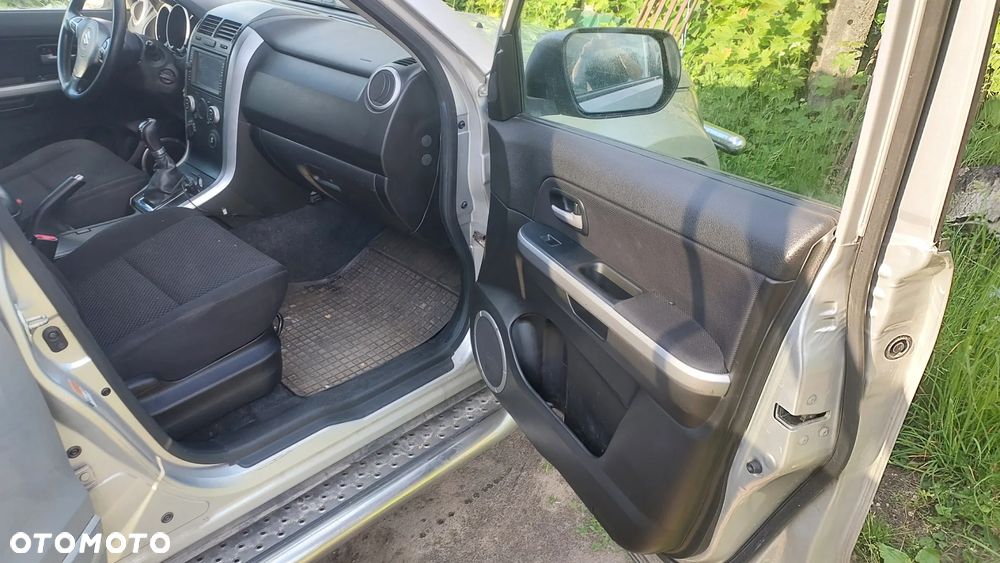 Suzuki Grand Vitara - 10