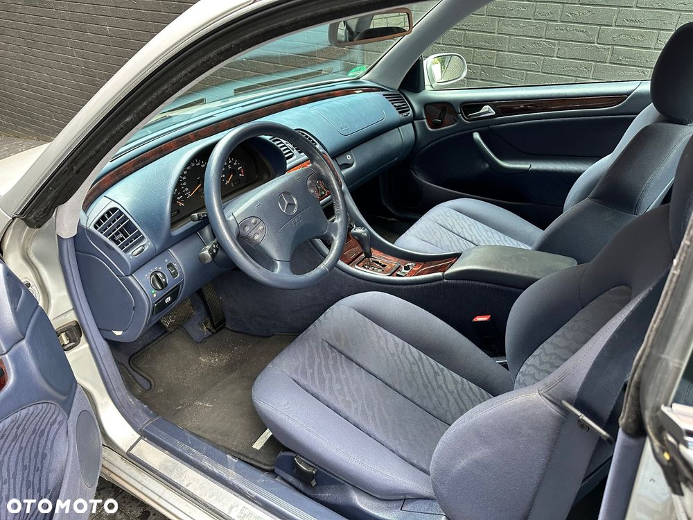Mercedes-Benz CLK - 16