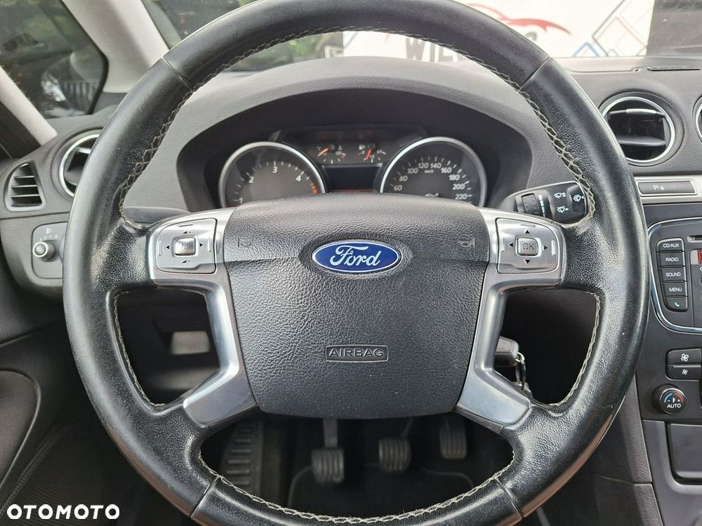Ford Galaxy - 15
