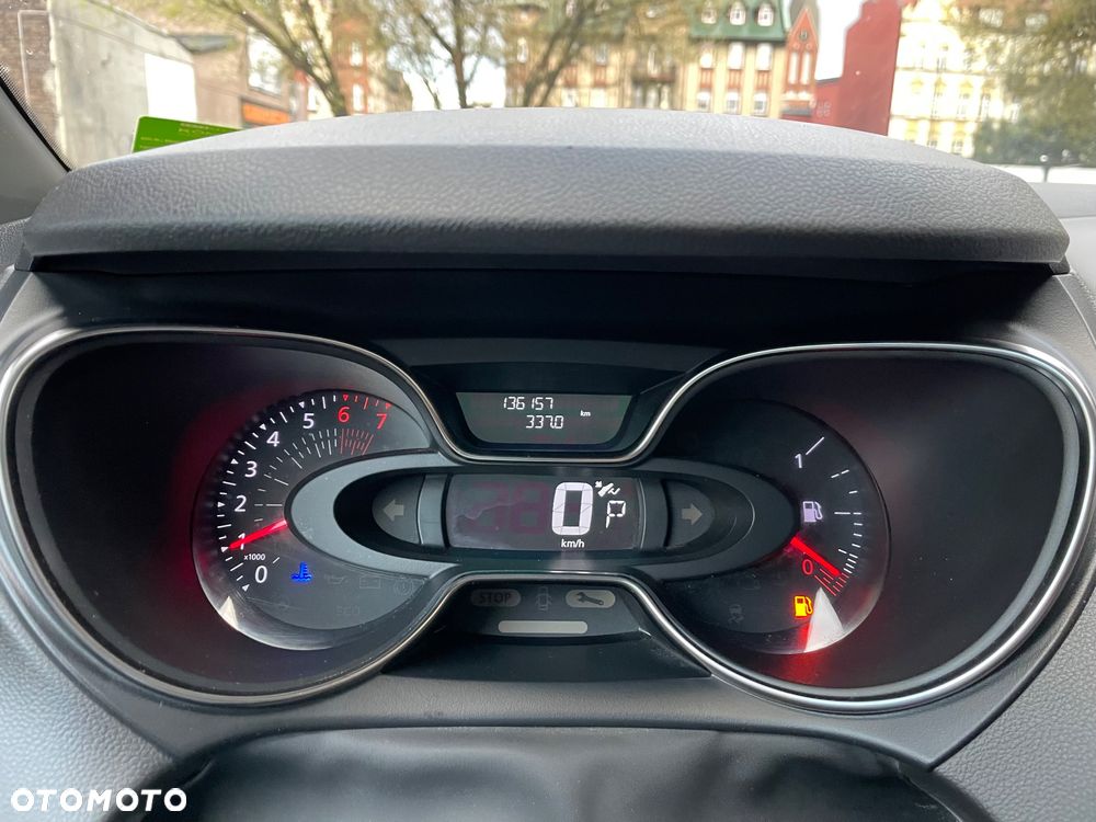 Renault Captur - 23