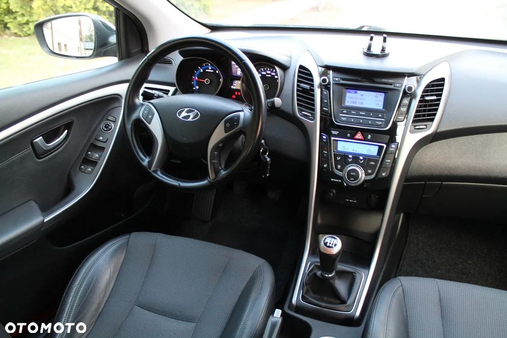Hyundai i30 1.4 CRDi Trend - 25