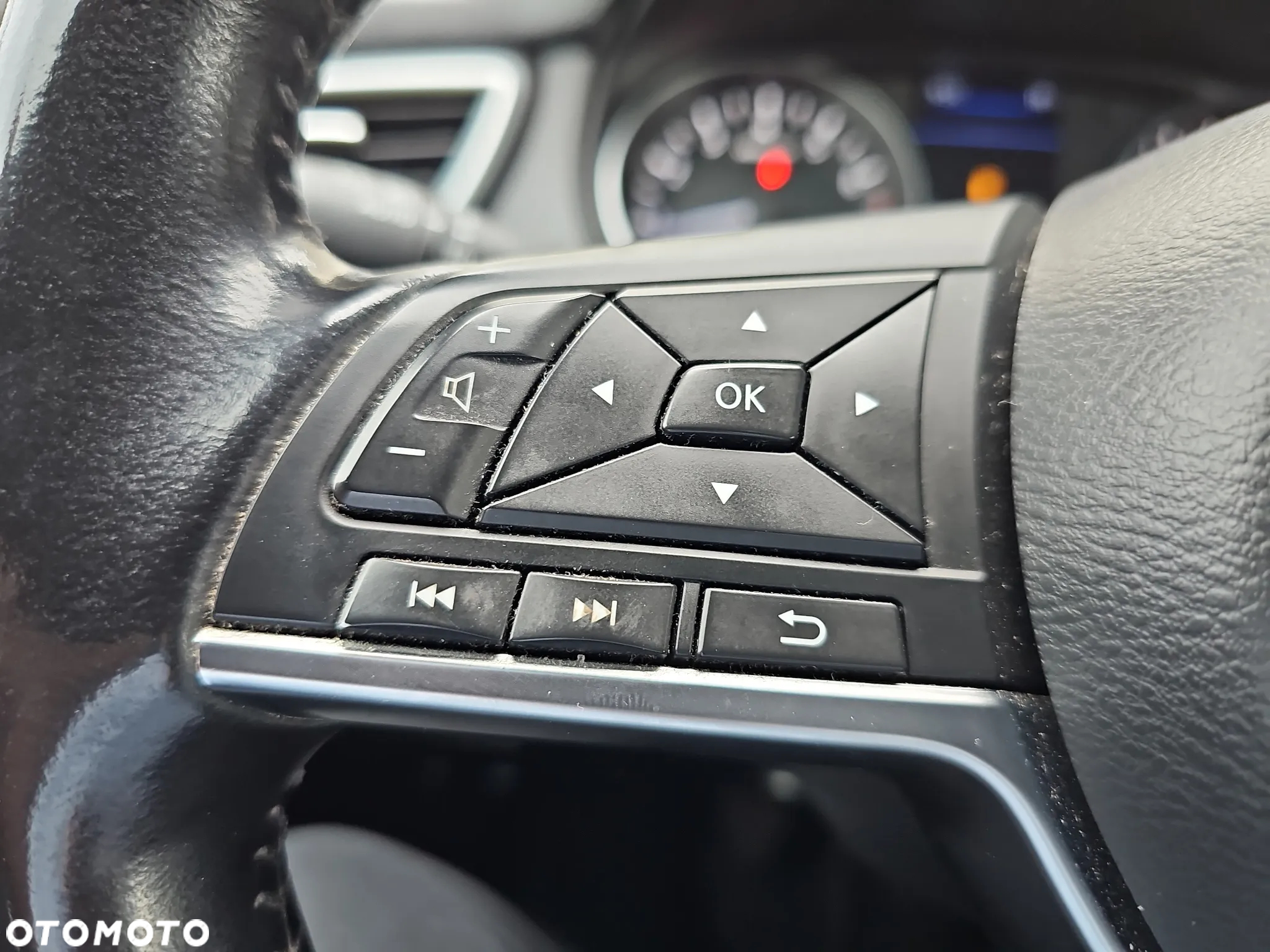 Nissan Qashqai 1.3 DIG-T Acenta EU6d - 10