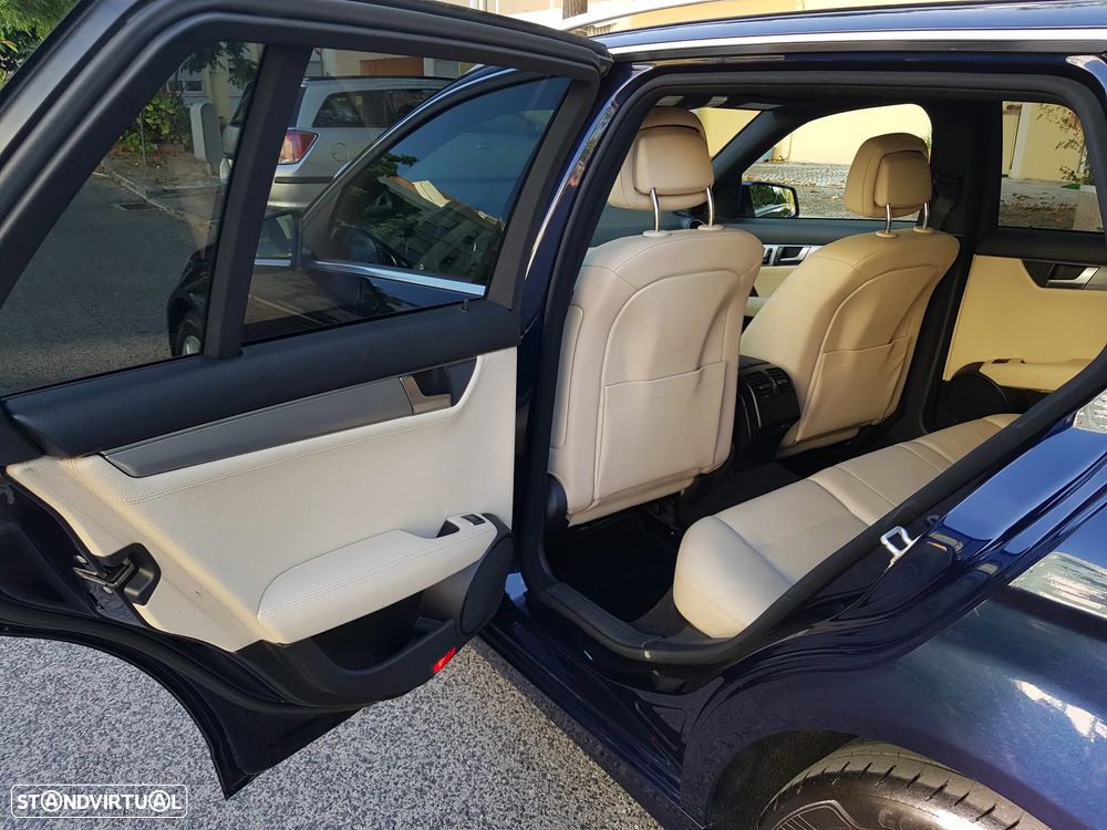 Mercedes-Benz C 220 - 32