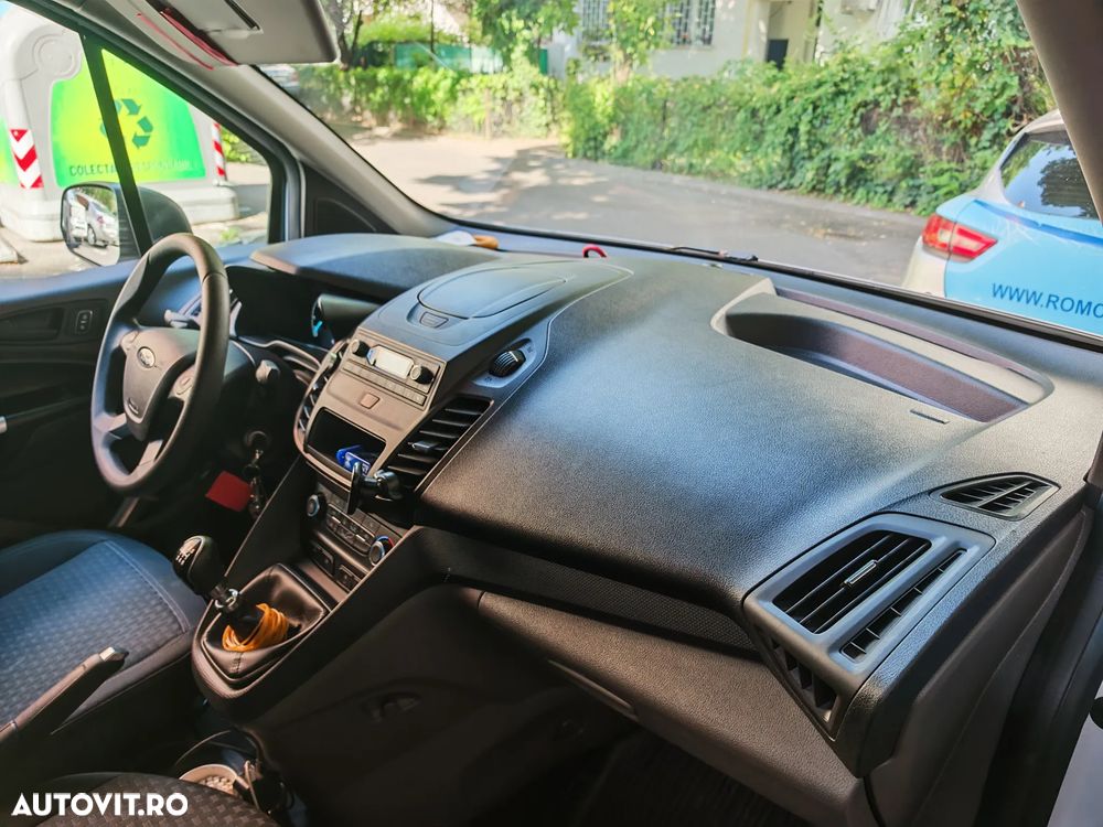Ford Transit Connect - 12