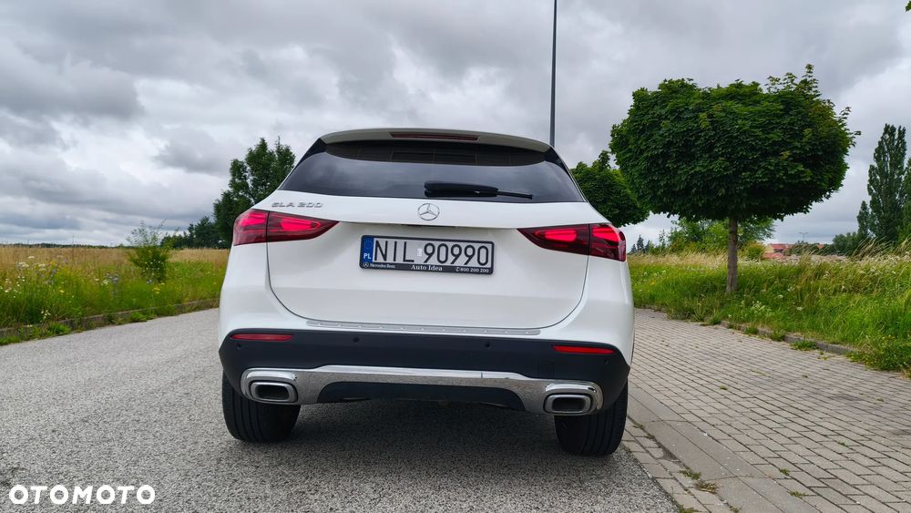 Mercedes-Benz GLA 200 Style - 8