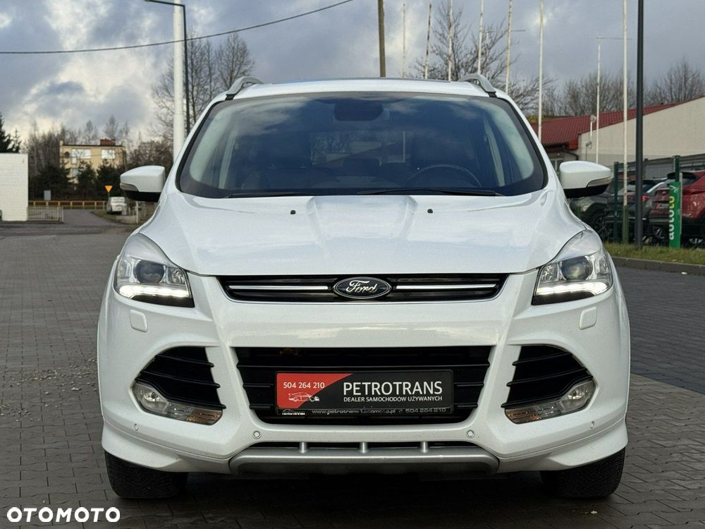 Ford Kuga 2.0 TDCi 2x4 Titanium - 4
