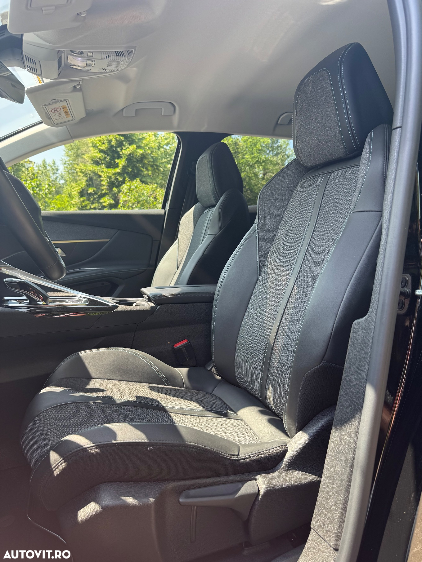 Peugeot 3008 PHEV EAT8 Allure - 8