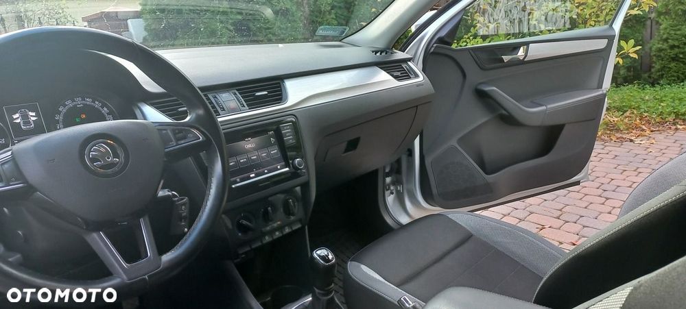 Skoda RAPID 1.0 TSI Ambition - 25