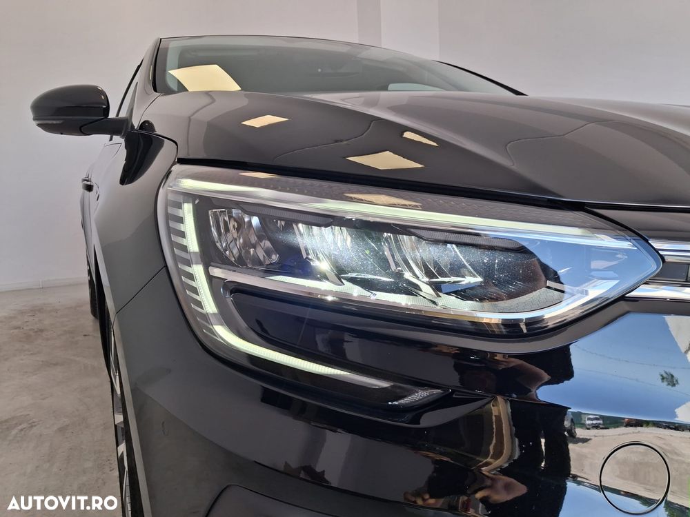 Renault Megane TCe 140 GPF Techno - 28