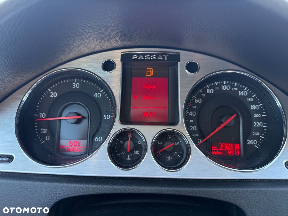Volkswagen Passat 2.0 TDI Highline - 7