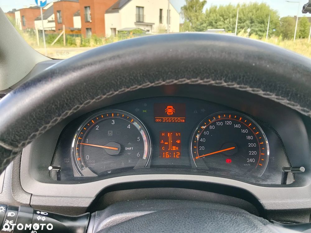 Toyota Avensis 2.0 D-4D - 3