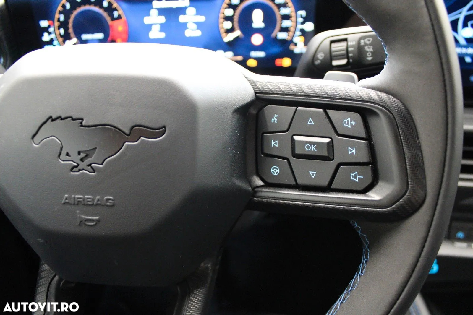 Ford Mustang Fastback 5.0 Ti-VCT V8 Aut. Dark Horse - 11