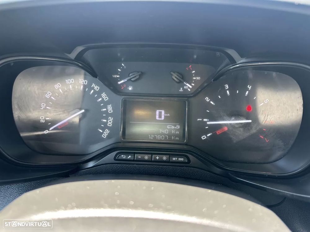 Citroën berlingo 1.5 hdi 3 lugares - 27
