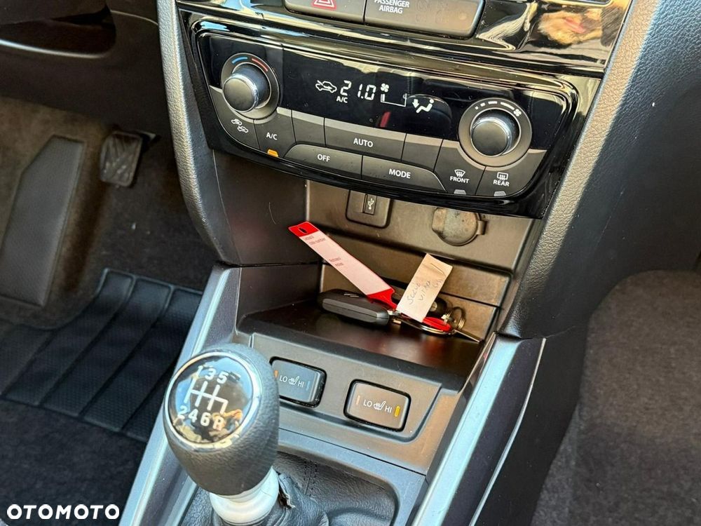 Suzuki Vitara 1.4 Boosterjet mHEV Premium Plus 4WD - 30