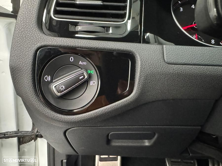 VW Golf 2.0 TSI GTI DSG - 24