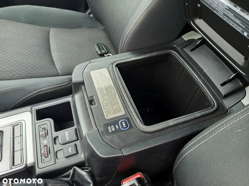 Toyota Land Cruiser LC 2.8 D-4D Invincible - 11