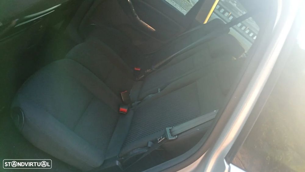 Ford C-Max 1.6 TDCi Titanium - 16