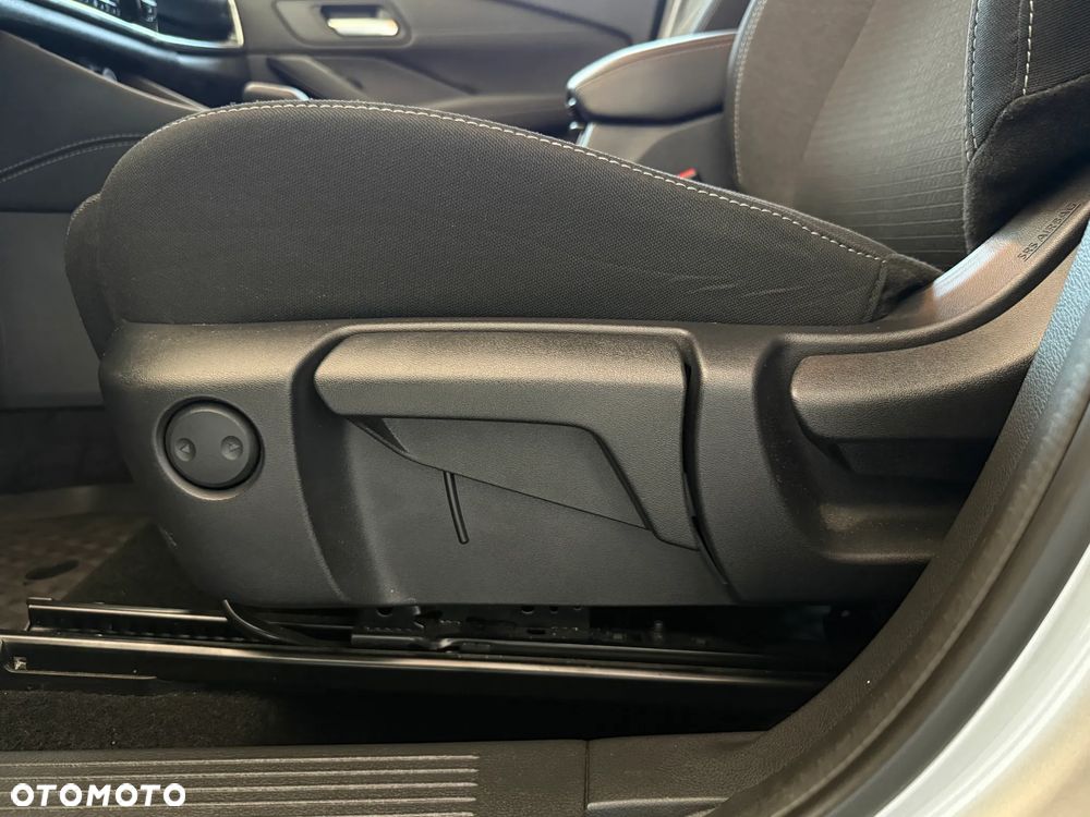 Nissan Qashqai 1.3 DIG-T MHEV N-Connecta Xtronic - 12