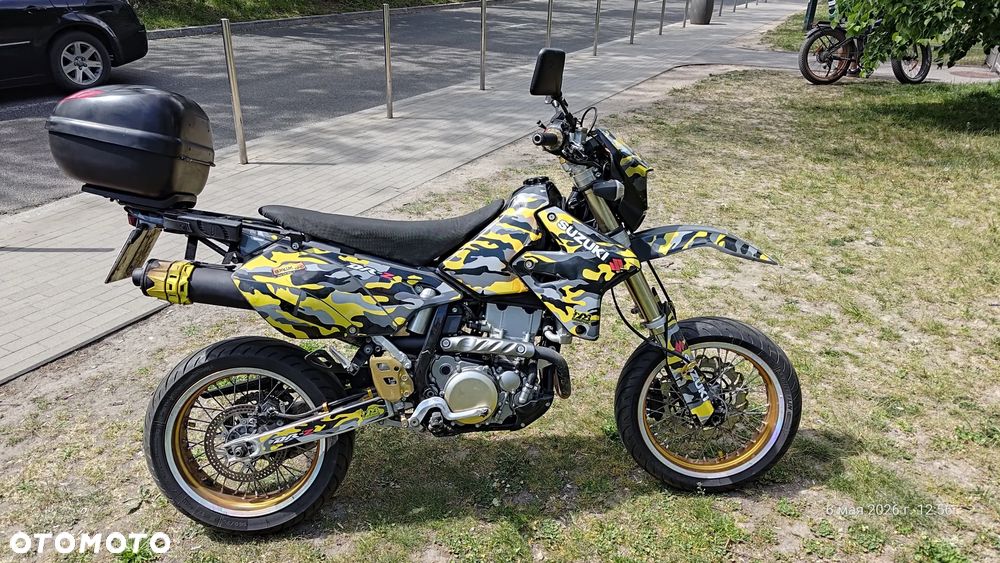 Suzuki DR-Z - 11