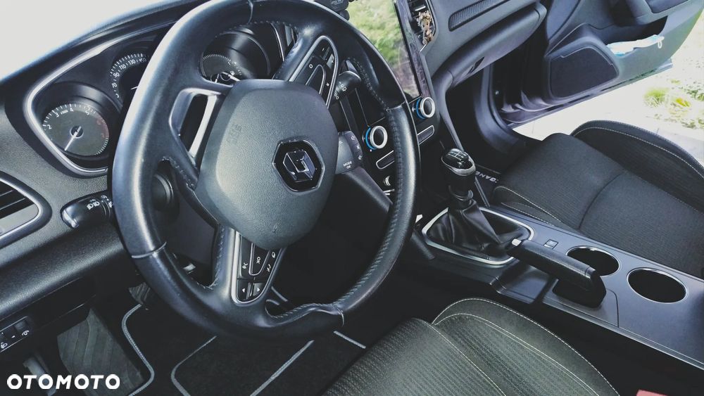 Renault Megane ver-1-6-sce-zen - 11
