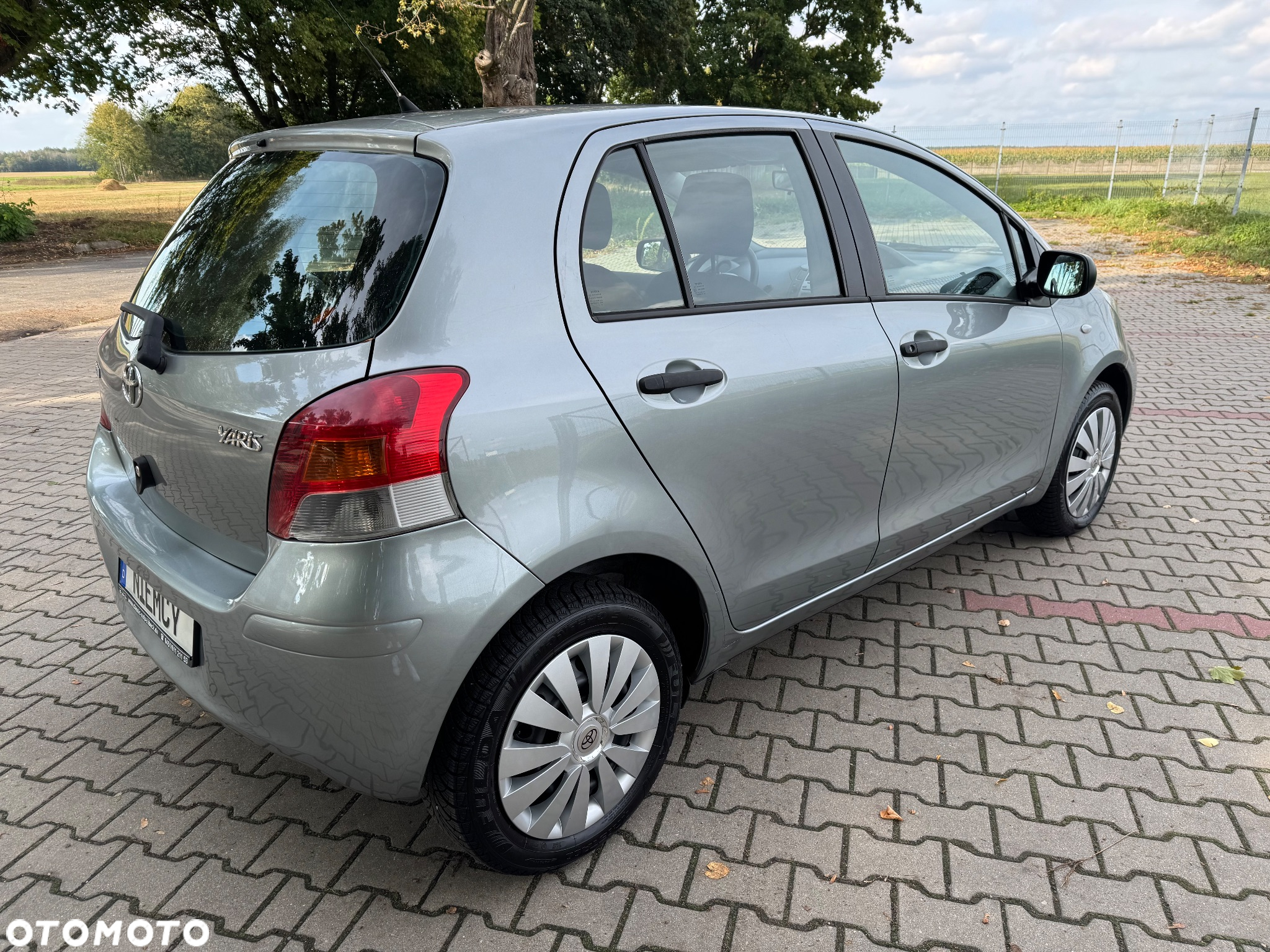 Toyota Yaris - 11