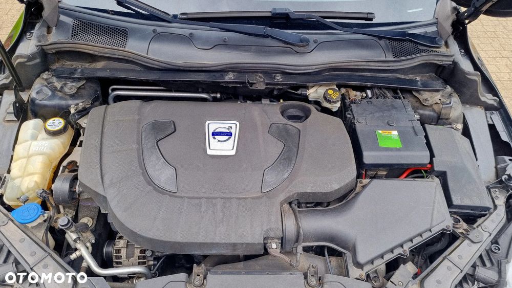 Volvo V40 D3 Geartronic Momentum - 31