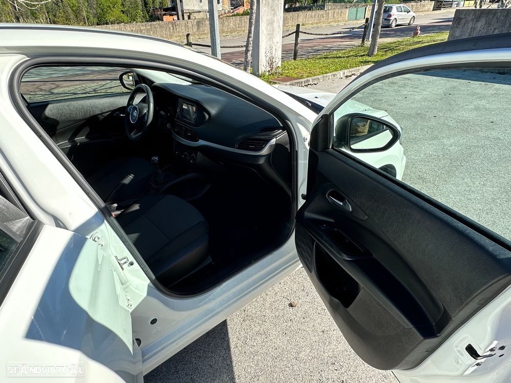 Fiat Tipo Station Wagon 1.4 Easy - 13