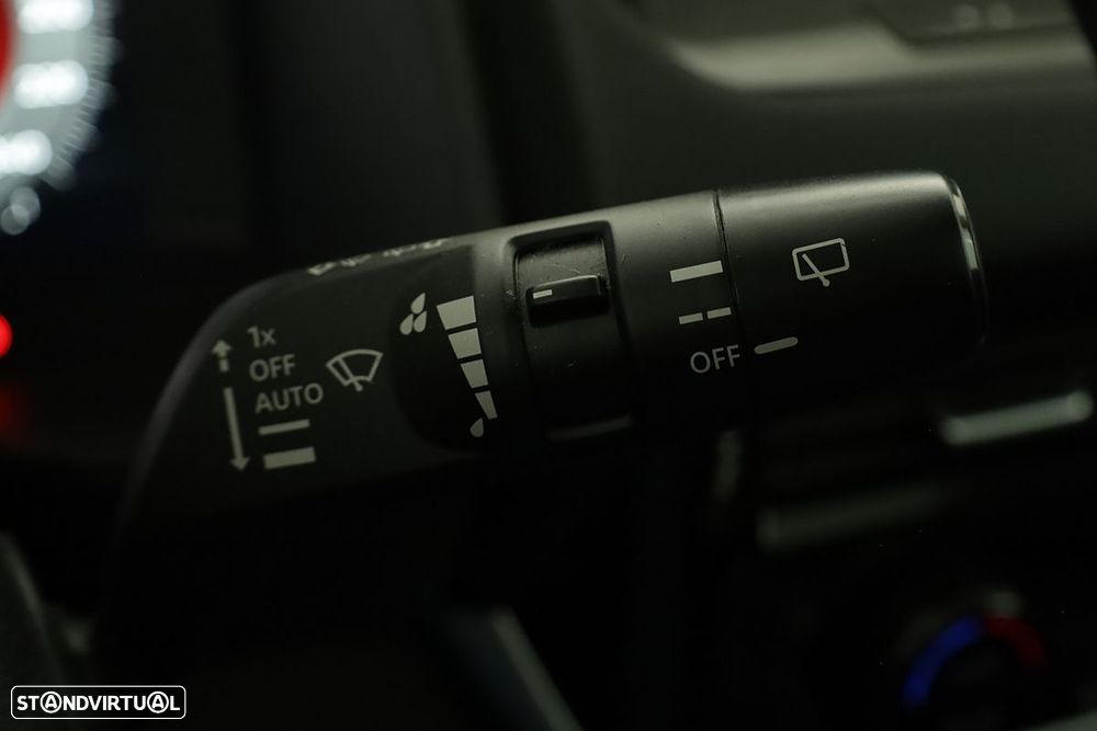 Nissan Qashqai 1.3 DIG-T N-Connecta LED Xtronic - 18
