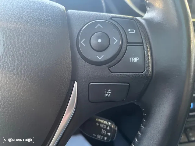 Toyota Auris 1.8 HSD Exclusive +TSS+Navi - 15
