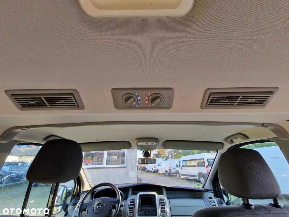 Opel VIVARO TOUR COSMO MULTIVAN - 11